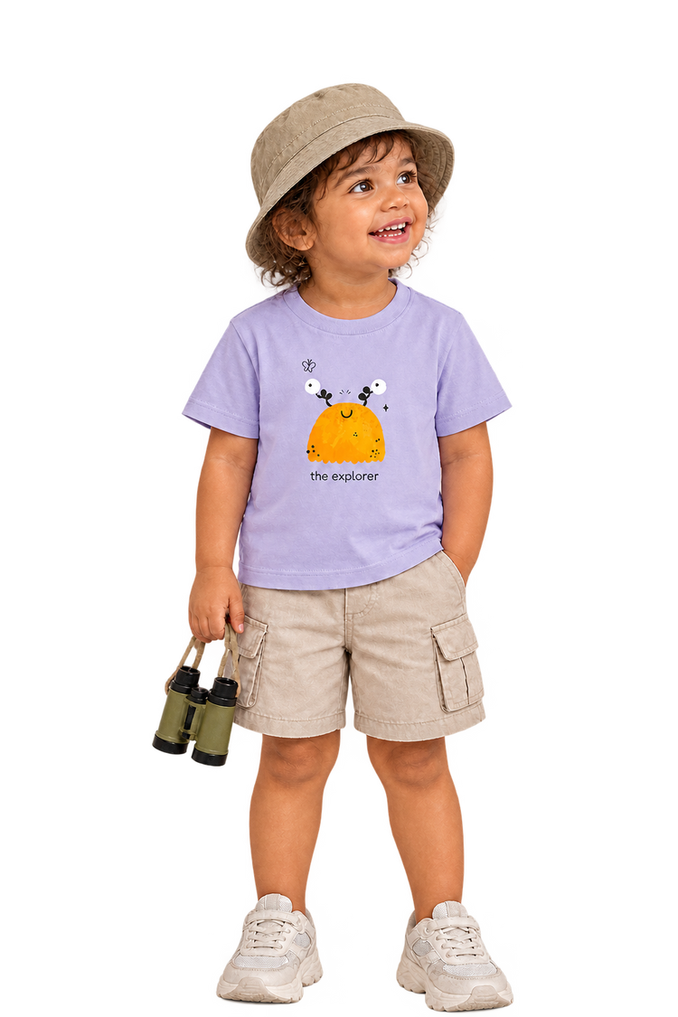 Anaya front in The explorer tee, hat over crown
