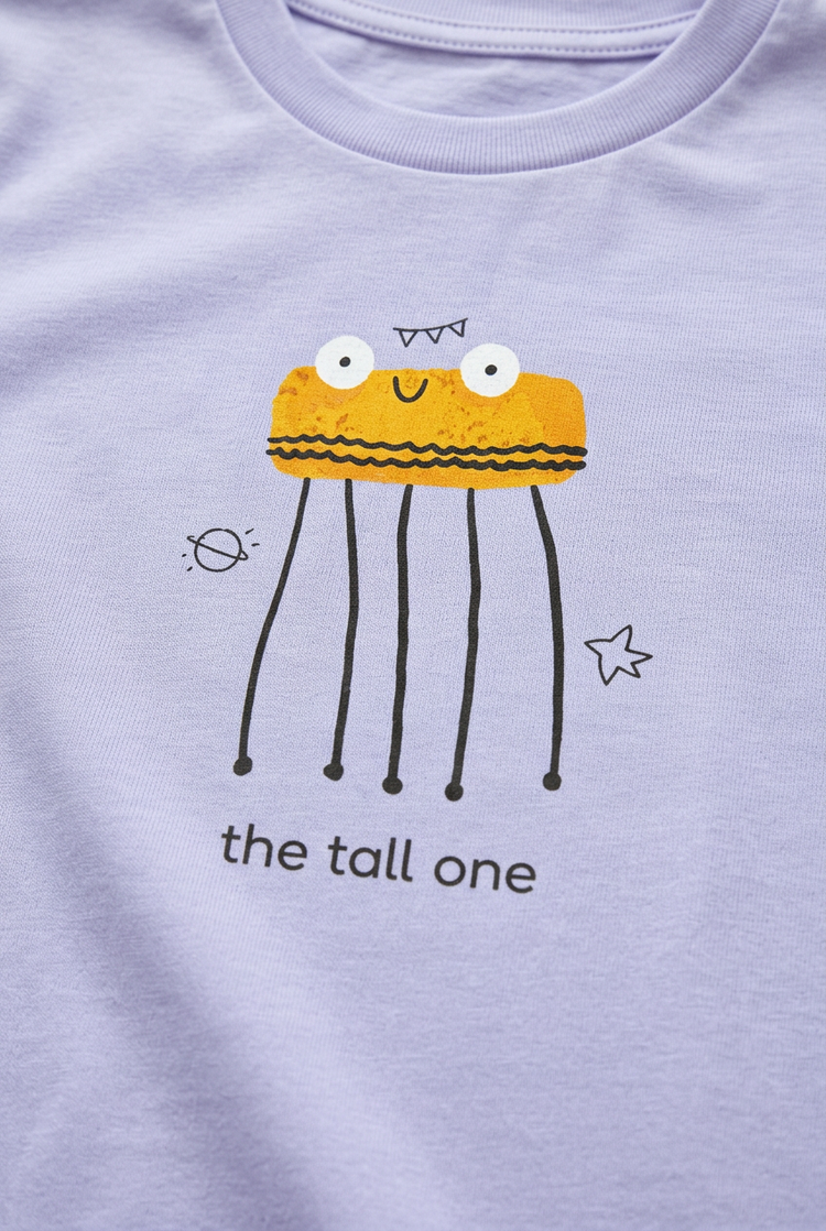 The tall one tee, design close-up